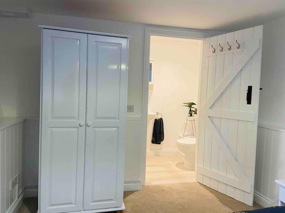 The Mill Stylish Rural Apartment With Beautiful Views Welsh Newton Common Esterno foto