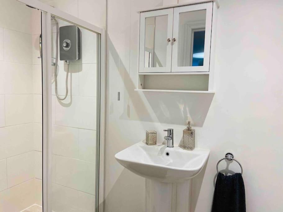 The Mill Stylish Rural Apartment With Beautiful Views Welsh Newton Common Esterno foto